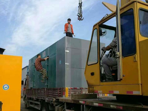 米林如何判断水冷式机油散热器密封件是否需要更换？