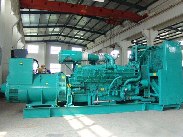 米林影响800KW发电机组油耗的因素有哪些？